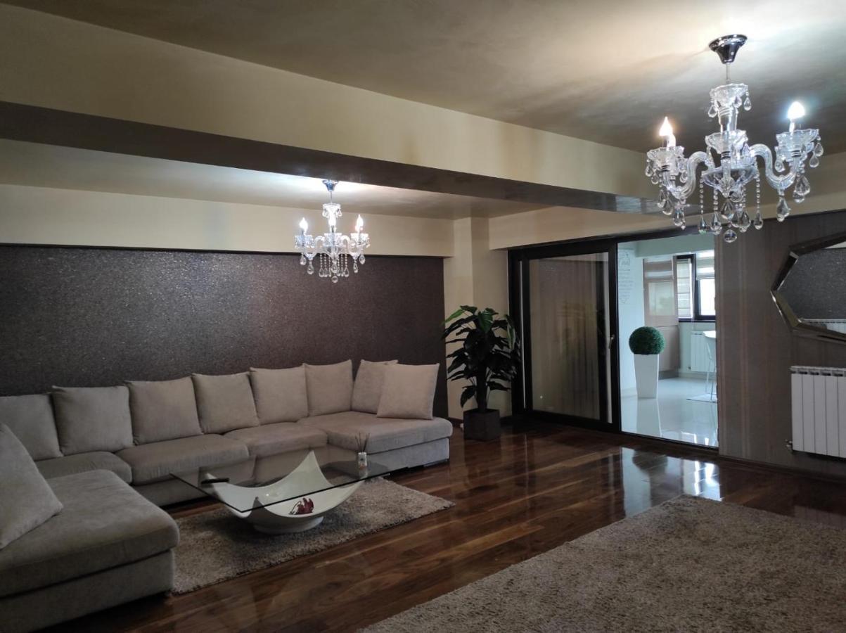 Apartament Lux Ultracentral Craiova Exteriér fotografie